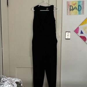 LONDONJEAN Classic Black Jumpsuit
